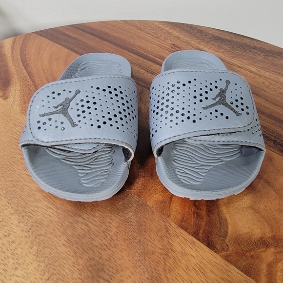 Jordan Hydro 5 Kids Gray Slide Sandals Size 7C - Picture 8 of 14